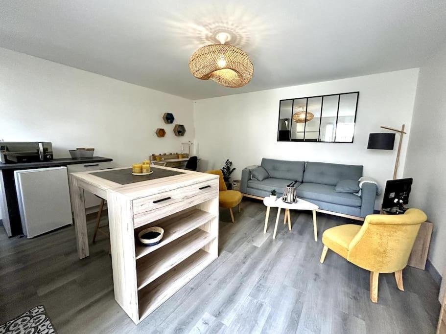 Cote Cour - Appartement En Plein Centre-Ville & Proche Des Thermes Ροσφόρ Εξωτερικό φωτογραφία