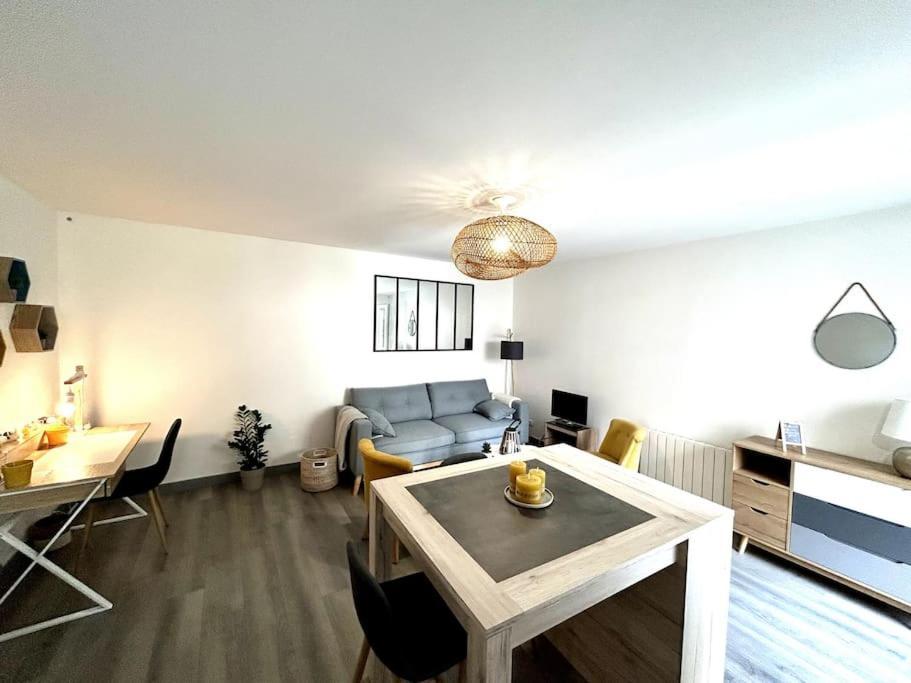 Cote Cour - Appartement En Plein Centre-Ville & Proche Des Thermes Ροσφόρ Εξωτερικό φωτογραφία